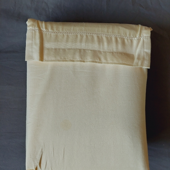 Fieldcrest luxury NWOT full sheet set. - Picture 2 of 9